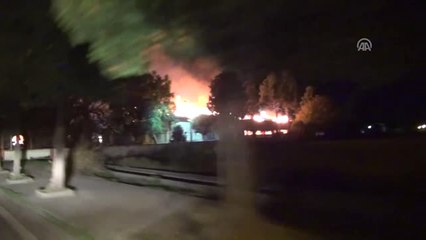 Adana'da Karayolları Şube Şefliği Yerleşkesinde Yangın