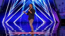 Comedian Harrison Greenbaum Jokes With Judge Simon Cowell On America's Got Talent 2017-BgUSOuQk1SA