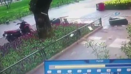 Motosiklet Sürücüsü Ölümden Döndü