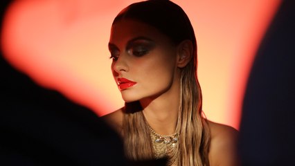 بالفيديو: ابتكري مكياج السهرة في موسم الأعياد مع شانيل