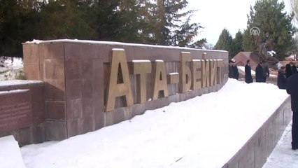 TBMM Başkanı Kahraman, Ürkün Anıtı'na Çiçek Bıraktı