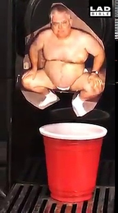 Un petit café ça vous dit toujours... Crade la machine à café