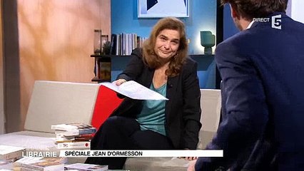 Descargar video: Émue aux larmes, la fille de Jean d'Ormesson dévoile les derniers mots écrits par son père - Regardez