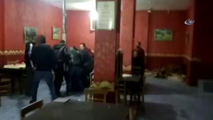 Polisleri Karşısında Gören Torbacı Elindeki Uyuşturucuyu Sobaya Böyle Attı