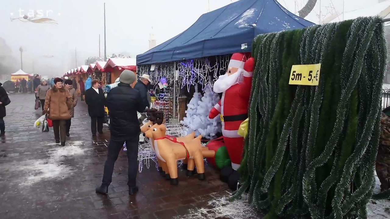 Vianočné trhy na Hlavnej ulici v Prešove