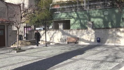 Ayla da Biz de Yetim Kaldık"