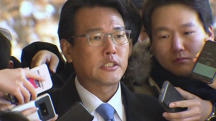 '군 댓글 관여' 김태효 前 비서관 구속영장...MB 수사 갈림길 / YTN