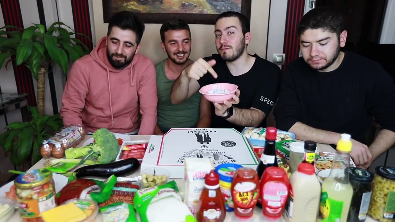 İĞRENÇ PİZZA CHALLENGE  w/ Kafalar