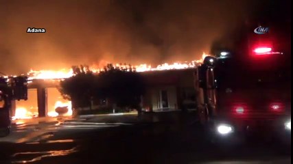 Karayolları Hizmet Binası ve Araçlar Küle Döndü