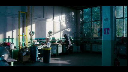 Soprano feat. Lili Poe - Amour siamois (Clip officiel)