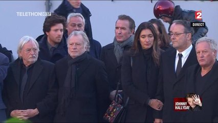 Hommage à Johnny Hallyday : Claude Lelouch choque les internautes en filmant les personnalités en deuil