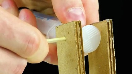 Hidrolik Sistemli Karton ve Şırıngalar ile Yapılmış Robotik Kol