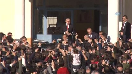 Cumhurbaşkanı Erdoğan, Celal Bayar Lisesi'ni Ziyaret Etti- "Sizler Burada Özellikle...