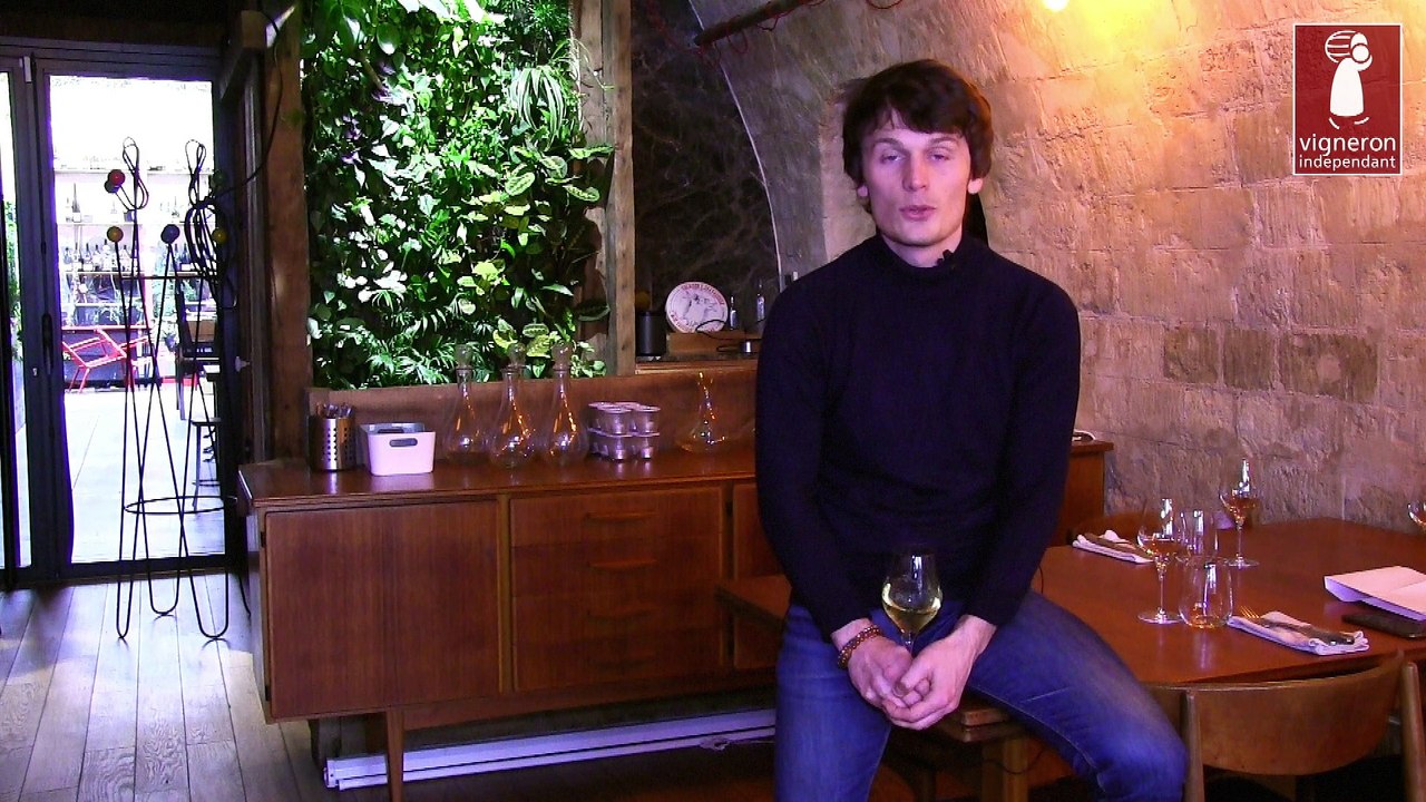 Les Vignerons Indépendants et La RVF vous proposent deux coffrets de jolis vins pour Noël !