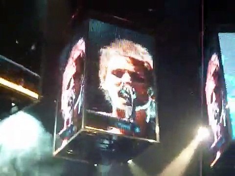 Muse - Supermassive Black Hole, Foro Sol, Mexico City, Mexico 4/20/2010