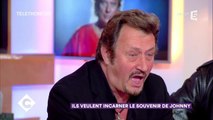 “Il m’a offert une vie” l’émouvant témoignage d’un sosie de Johnny Hallyday