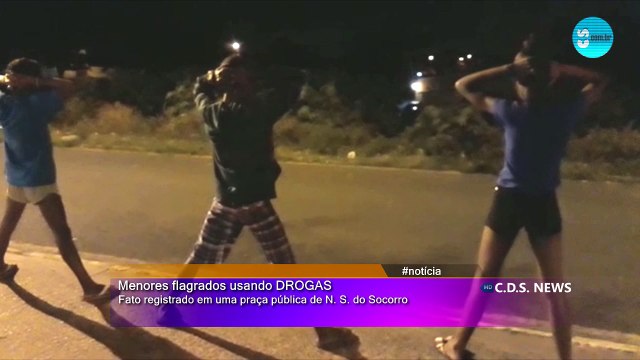 Menores flagrados usando drogas em praça pública de Socorro