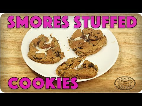 Can't Decide On Dessert? Here's How To Make S'mores Stuffed Chocolate Chip Cookies! | #foodporn