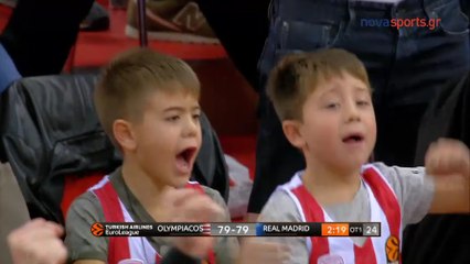 Πήρε το πιστόλι του.. ο Πρίντεζης και τρελάθηκαν οι πιτσιρικάδες  - Ολυμπιακός vs Ρεάλ - 08.12.2017