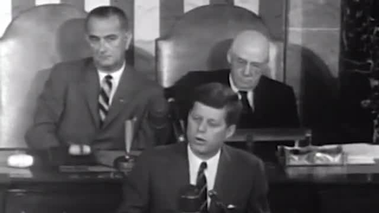 T-Minus 2 days 'til Ars' super sweet s live (tangential: plenty of shopping 2017 days if you can find the Apollo LEGO set for the  fan in your life)