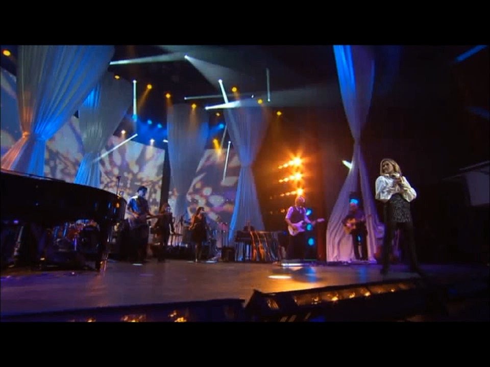 HELENE FISCHER LIVE: WUNDER DICH NICHT / UNSER TAG / MIT KEINEM ANDERN / ATEMLOS DURCH DIE NACHT