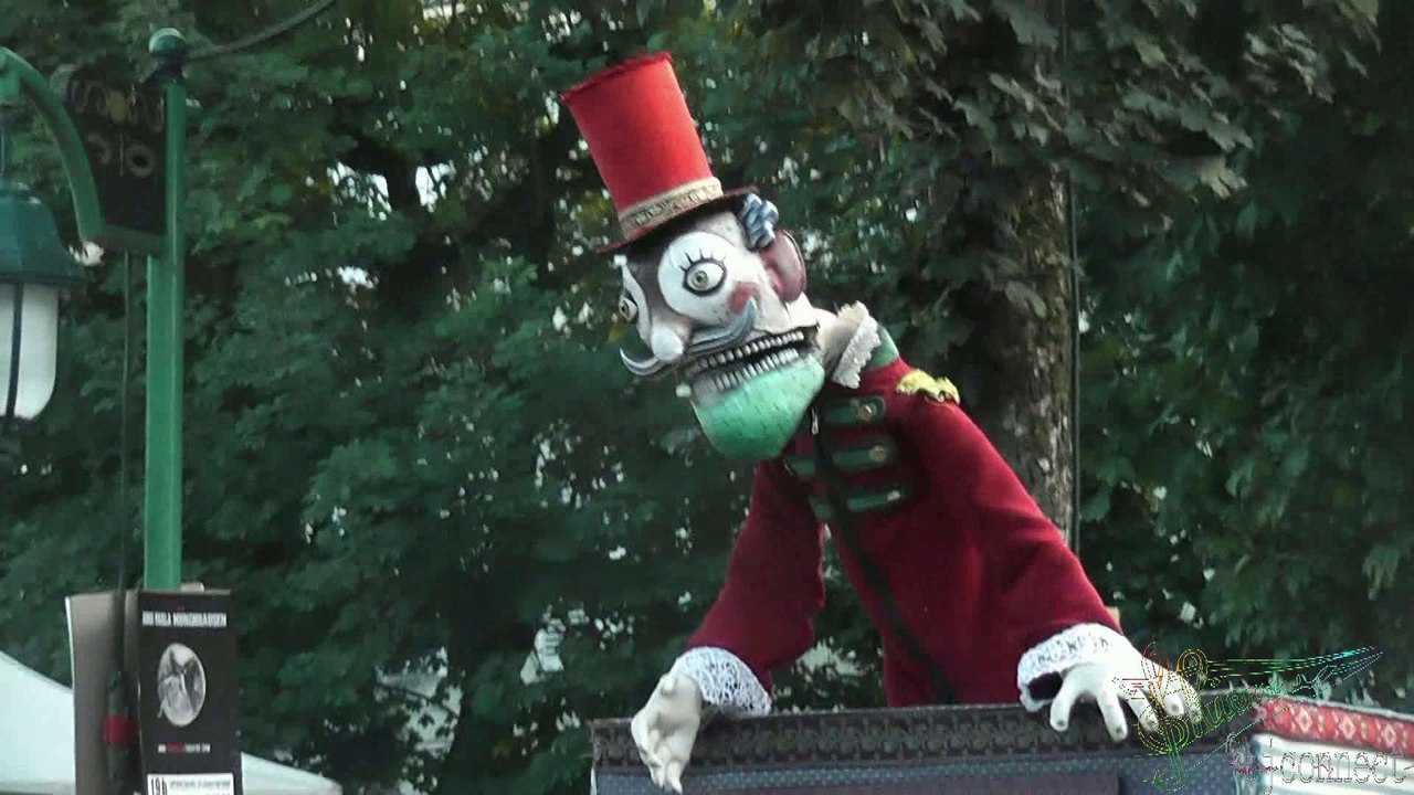 (Ambiance) Charleville Festival mondial des Marionnettes 2017