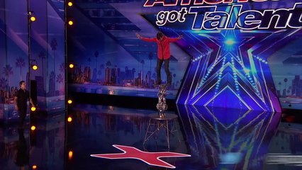 Axel Perez Laughs at Simon Cowell's Comments - America's Got Talent 2016 (Extra)-x2vjzpaldZc