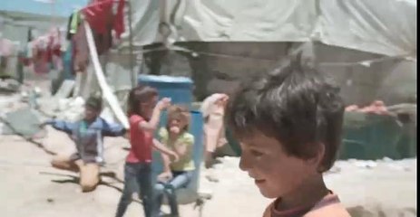 صداقة بين باتمان وطفل سورى يحصد جائزة أفضل دعاية خيرية