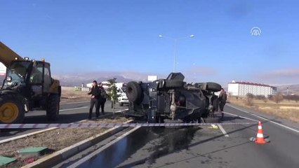 Zırhlı Polis Aracı Devrildi: 2 Yaralı