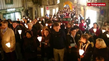 Vannes. Fête de la lumière. 900 fidèles à la procession
