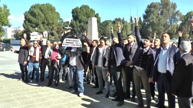 KKTC'de Cumhurbaşkanı Erdoğan'a Hakaret İçeren Çirkin Karikatür Protesto Edildi