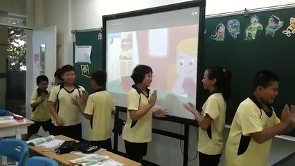 Peas porridge hot clapping game