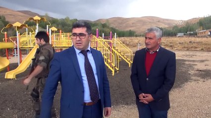 TERÖRSÜZ ŞEHİRLERDE DEĞİŞİM - 'Kepçe artık çukur kazmak için değil, hizmet için çalışıyor' - MUŞ