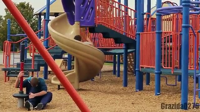 S'entraîner au Parkour : apprendre à tomber violemment !!