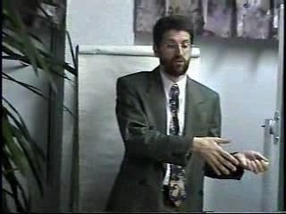 Le Siècle du Moi : Comment l'Hypnose Manipule la Démocratie depuis les Années 20 🔍