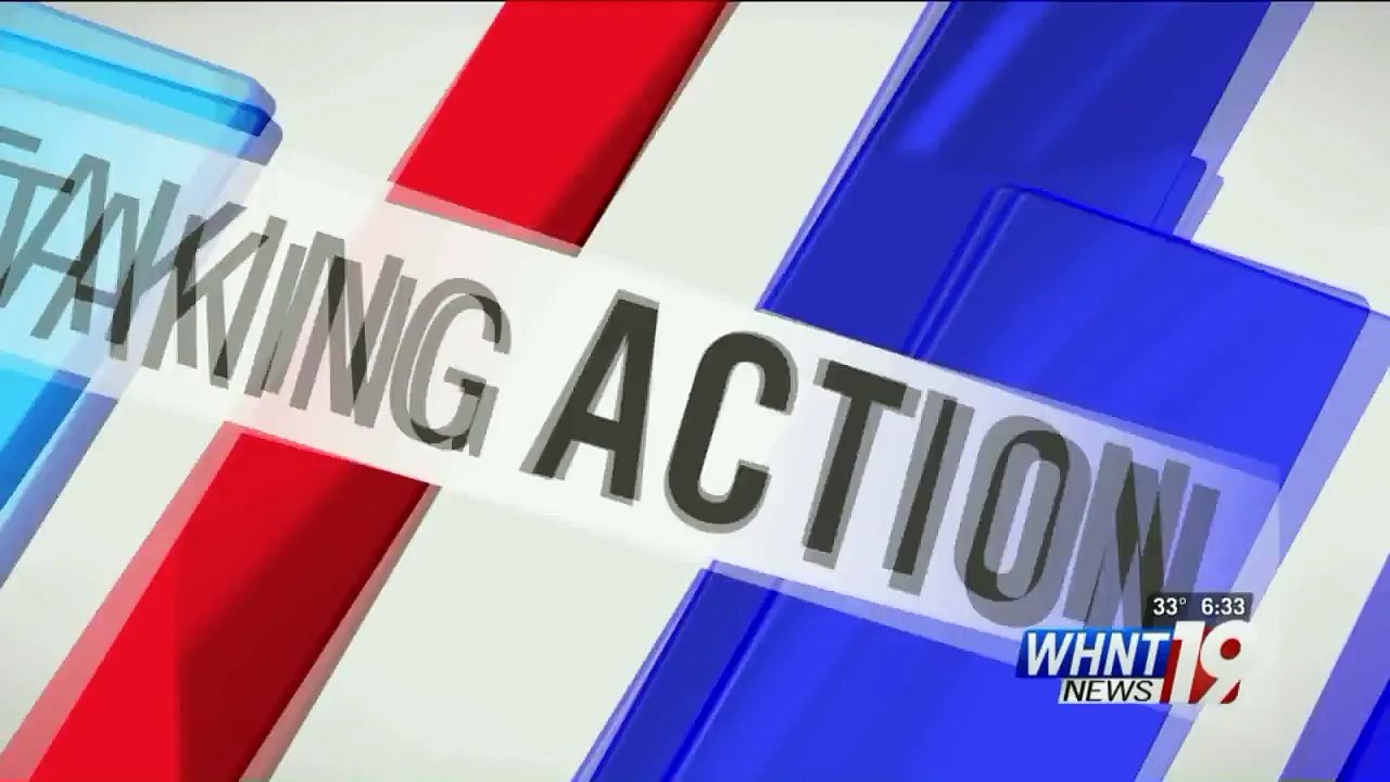 Alabama Condo HOA Fines Resident for Christmas Decorations