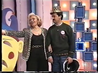 Amiga Olga oferece um mini todo podre: "Tá velho!"