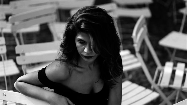 Melis Kar - Acıyor (Vencer Al Amor) (Official Video)