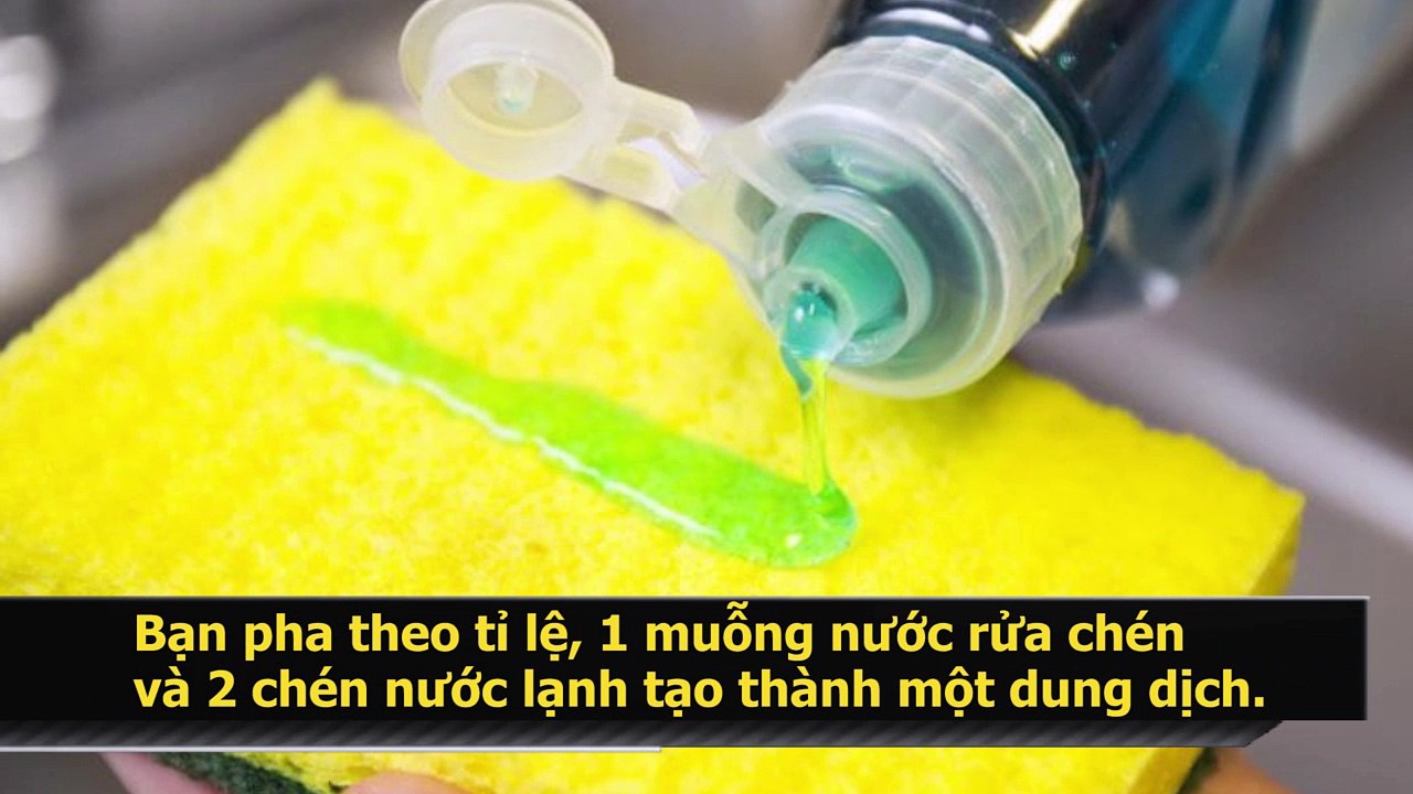 Mẹo đơn giản giúp giặt sạch vết bẩn ngày đèn đỏ mà không phải ai cũng biết.