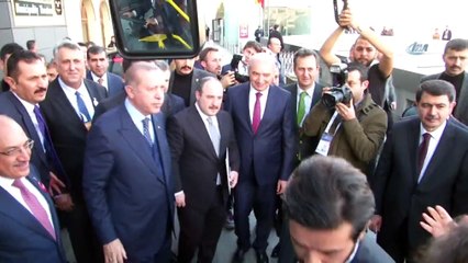 Cumhurbaşkanı Erdoğan Elektrikli Otobüsle Mabeyn Köşkü'ne Gitti