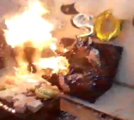 2 Genç Kız Bir Anda Alevler İçinde Kaldı