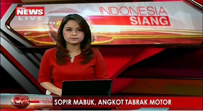 Sopir Mabuk, Angkot Ini Tabrak Motor di Lebak Bulus