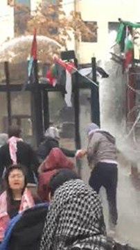 Tear Gas and Water Cannon Deployed at Protesters at US Embassy in Beirut