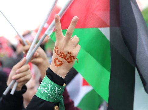 Yenikapı'da Toplanan Binlerce Kişi, ABD'nin Kudüs Kararını Protesto Etti