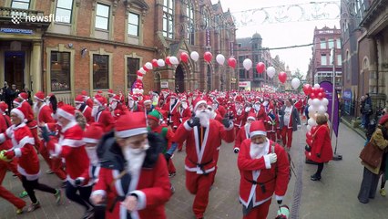 Hundreds join "Santa Dash" in Leeds