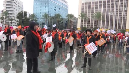 Kadınlar, Kadına Şiddeti Protesto İçin Yürüdü