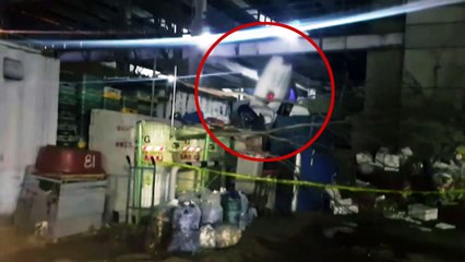 주차장 건물에서 내려오던 승용차 추락 / YTN