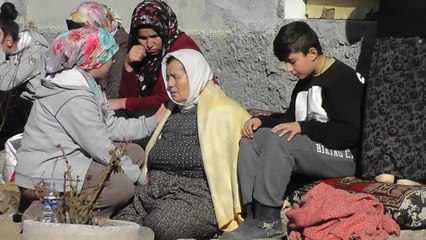 7 Yaşındaki Çocuk Evde Bulunan Tüfekle Oynarken Annesini Öldürdü