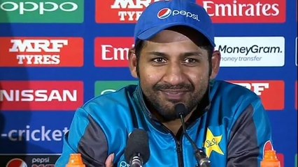 kamran akmal playing the 6th match and make 5 fifties and 1 hundred - YouTube