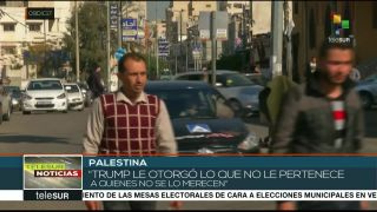 Fuerzas israelíes reprimen a palestinos que protestaban en Jerusalén